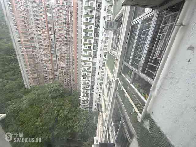 Quarry Bay - Nan Fung Sun Chuen Block 6 04