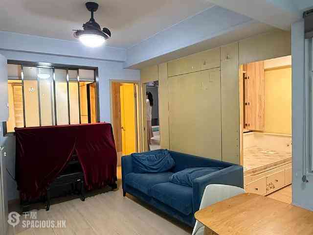 Sai Ying Pun - 49-49A, Bonham Road 01