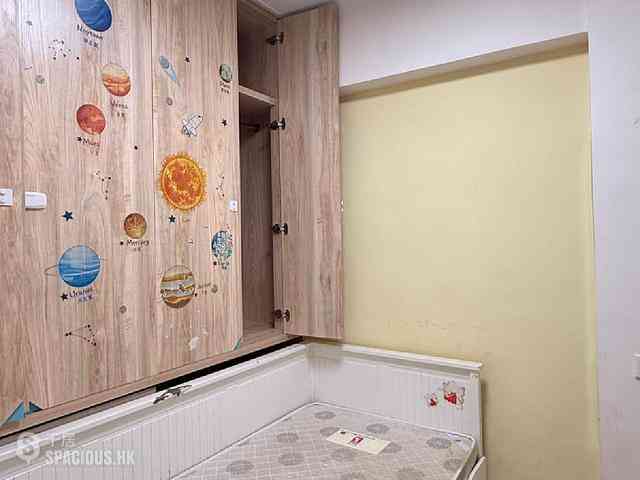 Sai Ying Pun - 49-49A, Bonham Road 03