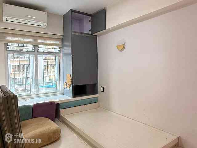 Sai Ying Pun - 49-49A, Bonham Road 04