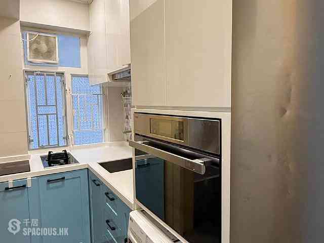 Sai Ying Pun - 49-49A, Bonham Road 06