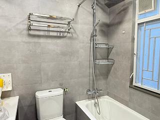 Sai Ying Pun - 49-49A, Bonham Road 07