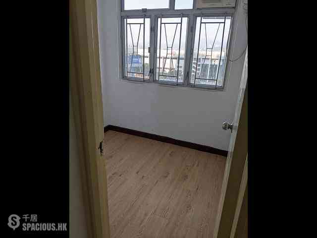 Sai Ying Pun - On Shun Mansion 05