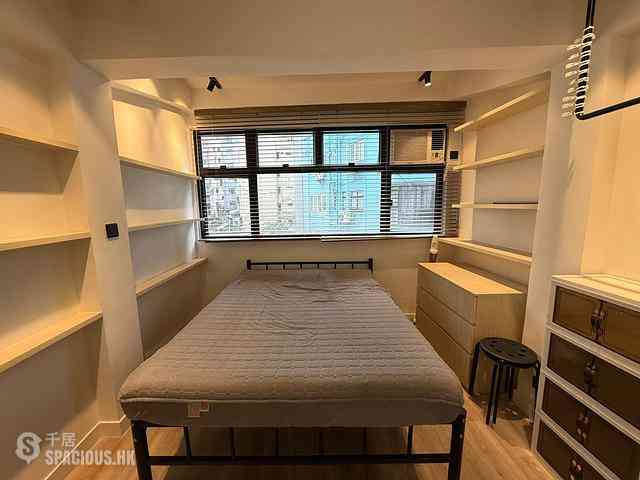 Central - 67, Hollywood Road 09