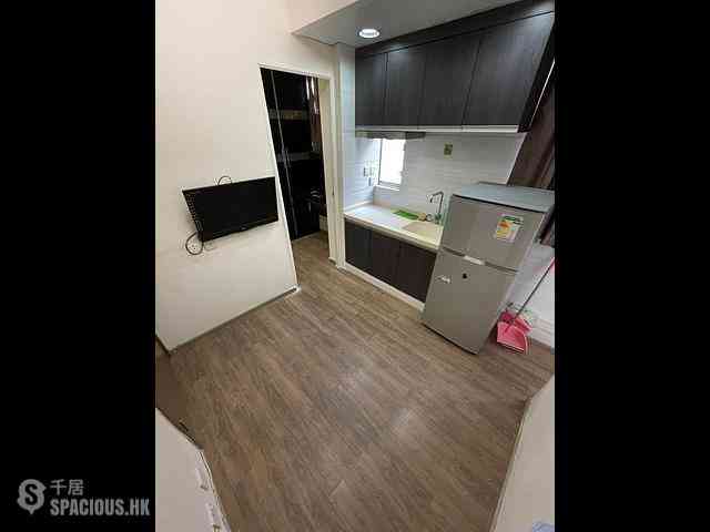 Sai Ying Pun - Wing Wah Building 01