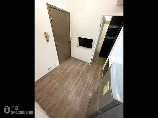 Sai Ying Pun - Wing Wah Building 04