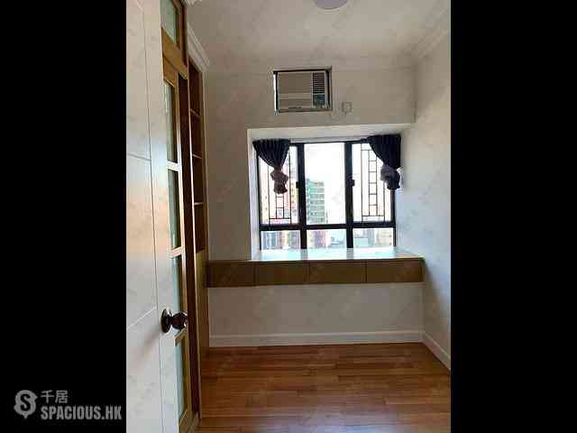 Mid Levels West - Lyttelton Garden Block 2 08