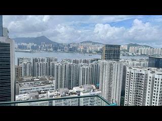 Quarry Bay - The Orchards Block 1 03