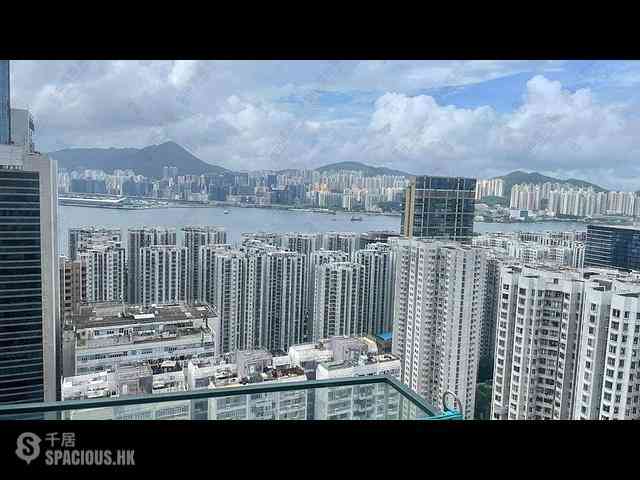 Quarry Bay - The Orchards Block 1 03