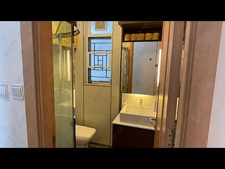 Quarry Bay - The Orchards Block 1 05