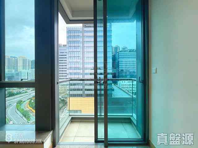 Tseung Kwan O - Capri Block 10A 04