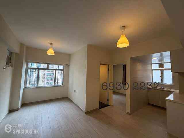 Soho - Ideal House 11