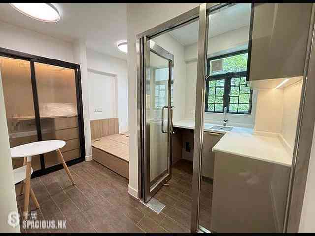Sheung Wan - 64, Bonham Strand 03