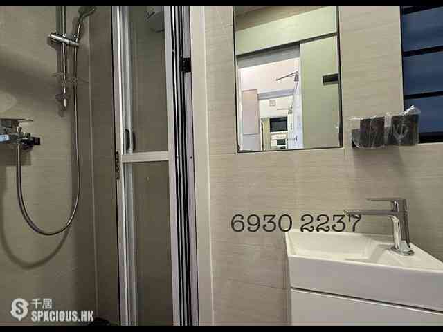 Sheung Wan - 64, Bonham Strand 06