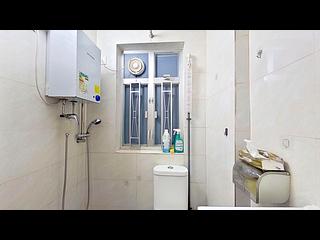 Quarry Bay - Tai Lung House 07