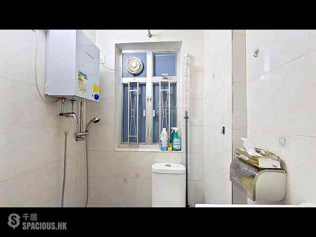 Quarry Bay - Tai Lung House 07