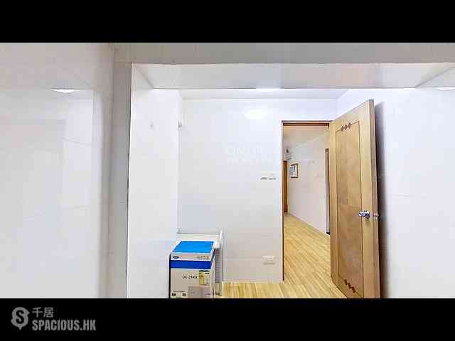 Quarry Bay - Tai Lung House 13