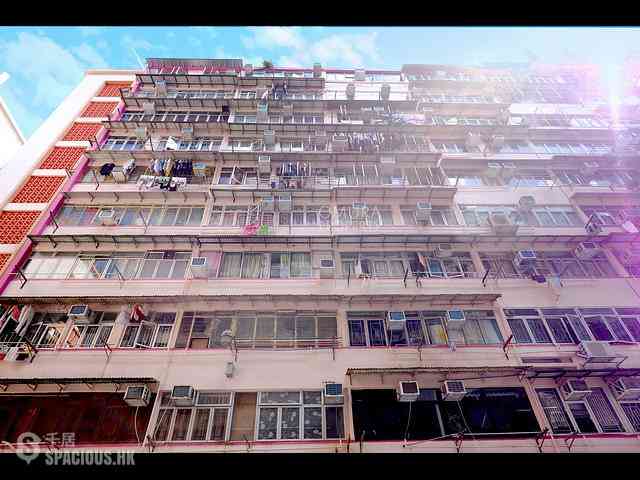 Quarry Bay - Tai Lung House 02