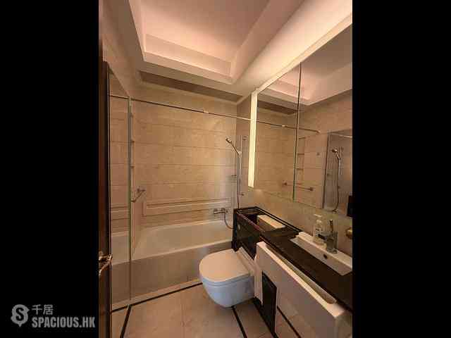Tai Kok Tsui - One Silversea 07