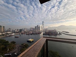 Tai Kok Tsui - One Silversea 14
