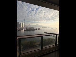 Tai Kok Tsui - One Silversea 17