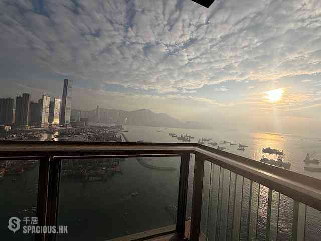 Tai Kok Tsui - One Silversea 11