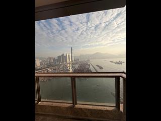 Tai Kok Tsui - One Silversea 13