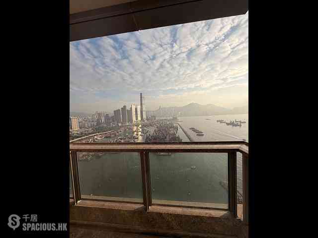 Tai Kok Tsui - One Silversea 13