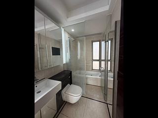 Tai Kok Tsui - One Silversea 15