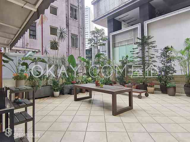 Wan Chai - Pao Yip Building 01