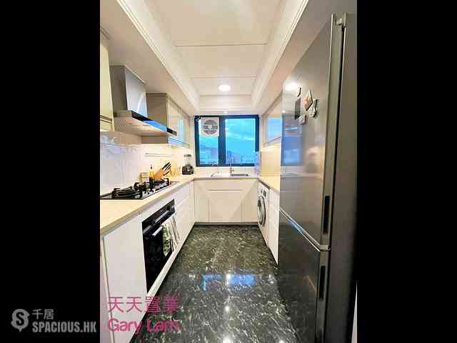 Clear Water Bay - Hillview Court 03