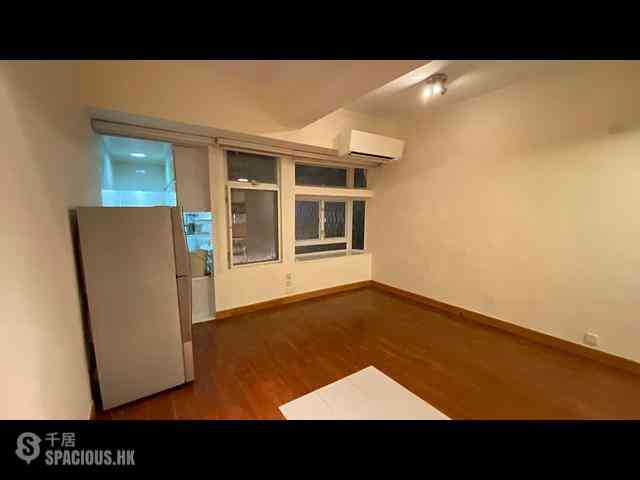Sheung Wan - Man Bond Building 04