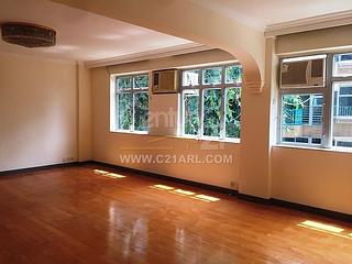 Pok Fu Lam - Bisney Villas 03
