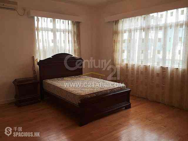 Pok Fu Lam - Bisney Villas 06