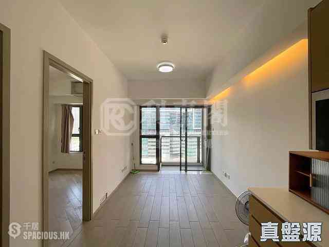 Tseung Kwan O - The Wings IIIA Block 2B 01