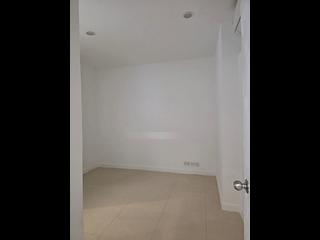 Soho - Caravan Court 07