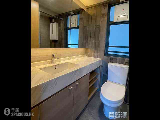 Tseung Kwan O - The Metro City Phase 2 Block 1 06