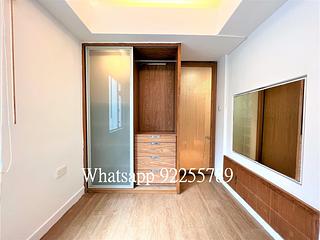 Sai Ying Pun - Hang Yue Building 04