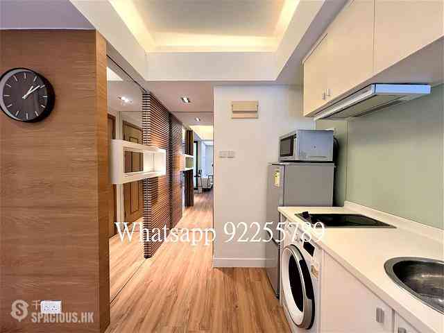 Sai Ying Pun - Hang Yue Building 05
