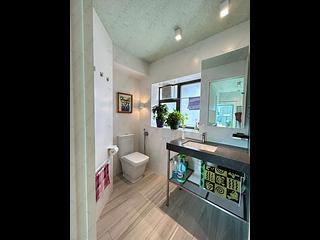 Wan Chai - The Zenith Phase 1 Block 1 10