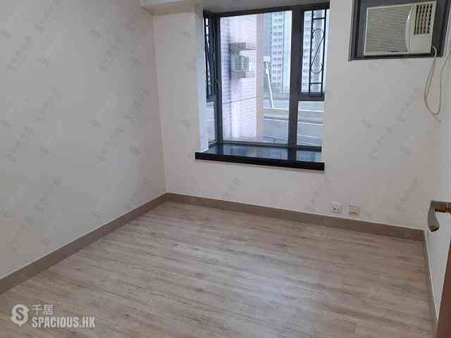 Shau Kei Wan - Newton Harbour View Block 1 02