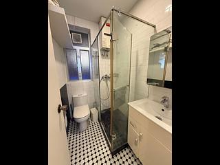 Causeway Bay - 73, King's Road 12