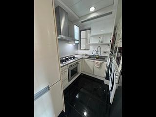 Tai Kok Tsui - One Silversea Tower 6 04