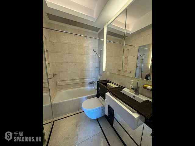 Tai Kok Tsui - One Silversea Tower 6 05