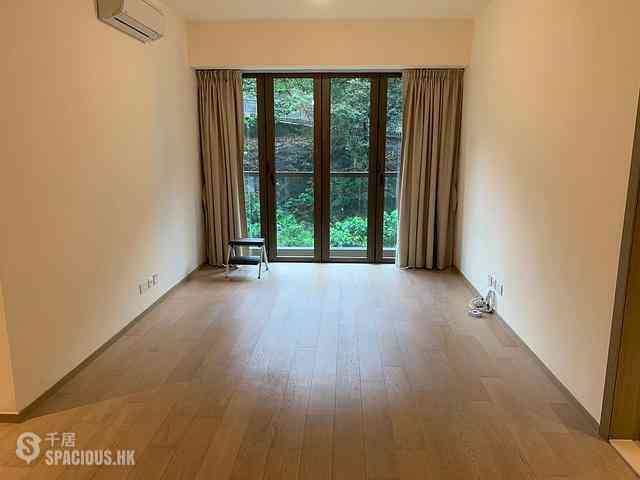 Shau Kei Wan - Island Garden 01