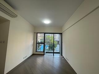 Tseung Kwan O - The Wings Ocean Wings Block 8 02