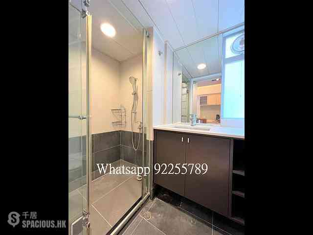 Sai Ying Pun - Hang Yue Building 06