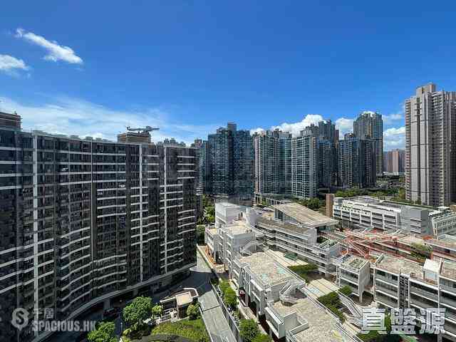 Tseung Kwan O - The Papillons Block 3 04