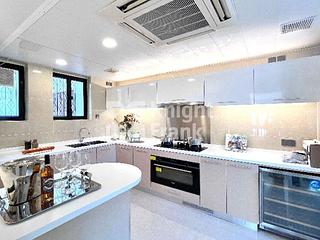 Chung Hom Kok - Coral Villas 04