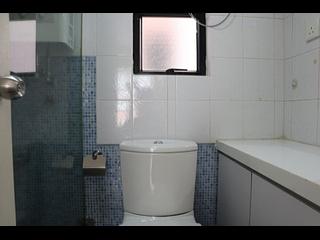 Wan Chai - 18, Tai Yuen Street 02